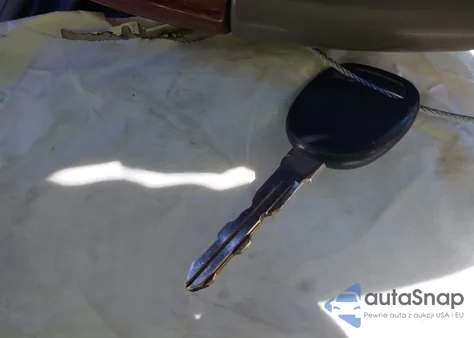 2002 Cadillac Seville Sts from USA, damaged, VIN 1G6KY549X2U154057